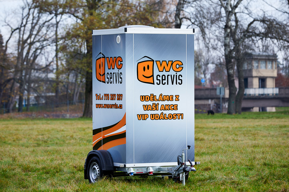 V.I.P. Sanitární karavan ONE